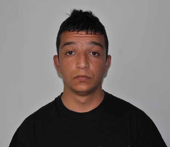 Rumeno colpito da mandato di cattura europeo, arrestato http://www.ragusanews.com//immagini_articoli/12-04-2014/rumeno-colpito-da-mandato-di-cattura-europeo-arrestato-500.jpg