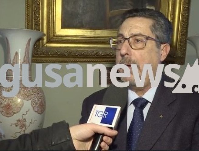 https://www.ragusanews.com//immagini_articoli/10-01-2019/grande-oriente-palazzo-normanni-legge-massoneria-500.jpg