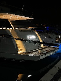 https://www.ragusanews.com//immagini_articoli/21-06-2022/1655820436-a-marina-di-ragusa-octopussy-lo-yacht-piu-veloce-del-mondo-3-280.jpg