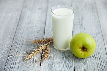 https://www.ragusanews.com//immagini_articoli/25-08-2019/dieta-cram-cereali-riso-mele-e-latte-240.jpg