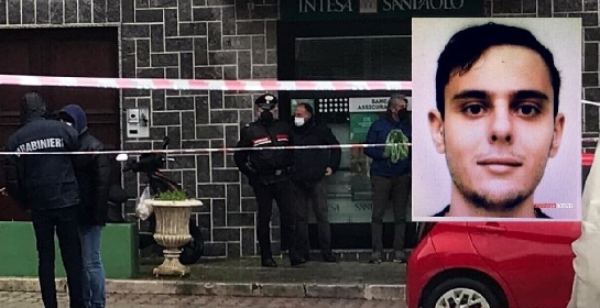 https://www.ragusanews.com/immagini_articoli/01-02-2022/gabriele-rampello-ucciso-dal-padre-poliziotto-l-arresto-video-280.jpg