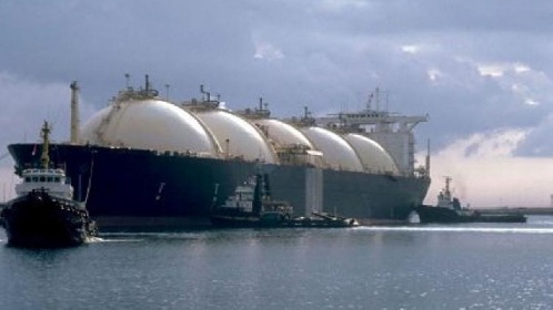 https://www.ragusanews.com/immagini_articoli/02-03-2022/crisi-energia-torna-in-auge-il-rigassificatore-di-porto-empedocle-280.jpg