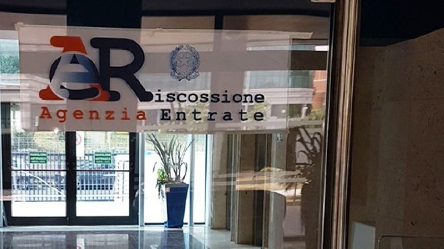 https://www.ragusanews.com/immagini_articoli/02-11-2022/agenzia-delle-entrate-rende-noti-i-servizi-web-in-sicilia-500.jpg