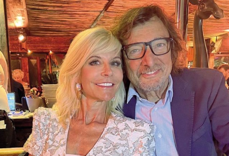 https://www.ragusanews.com/immagini_articoli/02-11-2022/claudio-cecchetto-e-mapi-danna-un-amore-lungo-30-anni-500.jpg
