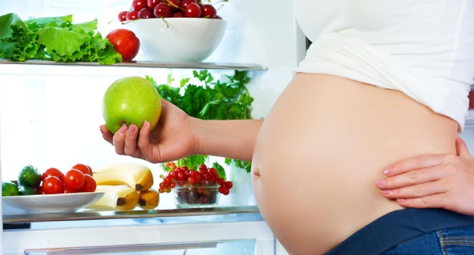 https://www.ragusanews.com/immagini_articoli/02-12-2022/dieta-cosa-non-mangiare-in-gravidanza-500.jpg
