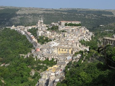 https://www.ragusanews.com/immagini_articoli/03-02-2021/case-ok-il-prezzo-e-giusto-santa-croce-1-125-euro-m-ragusa-799-280.jpg