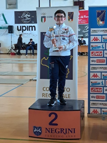 https://www.ragusanews.com/immagini_articoli/03-04-2025/1743682341-ai-campionati-siciliani-di-scherma-under-14-buon-bottino-per-conad-scherma-modica-4-500.jpg