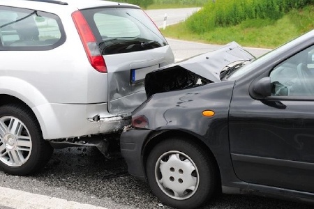 https://www.ragusanews.com/immagini_articoli/03-09-2023/incidente-sacerdote-tampona-militare-300.jpg