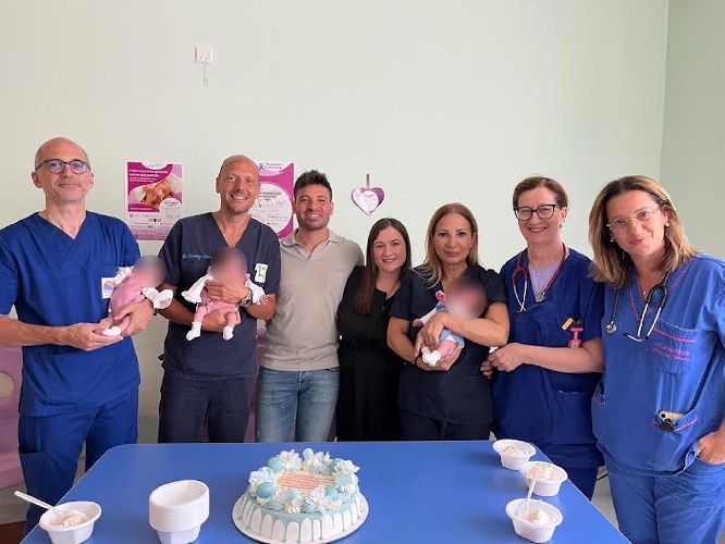 https://www.ragusanews.com/immagini_articoli/04-08-2023/dimessi-da-ospedale-ragusa-i-tre-gemellini-prematuri-stanno-bene-500.jpg