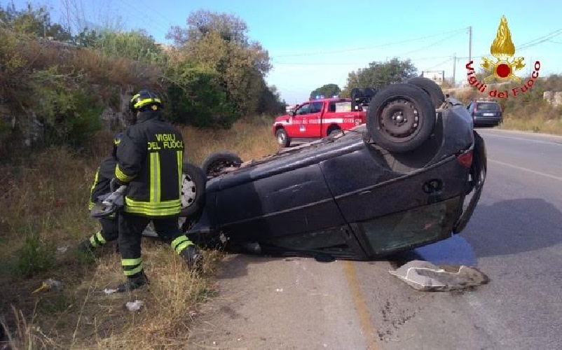 https://www.ragusanews.com/immagini_articoli/04-09-2023/1693823895-incidente-sulla-ragusa-marina-di-ragusa-traffico-interrotto-1-500.jpg
