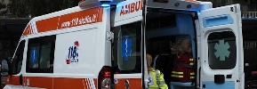 https://www.ragusanews.com/immagini_articoli/05-12-2023/sfregiata-al-volto-con-l-acido-lanciato-dal-marito-donna-ricoverata-100.jpg