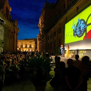 https://www.ragusanews.com/immagini_articoli/06-04-2025/l-ortigia-film-festival-dal-6-al-12-luglio-2025-300.jpg