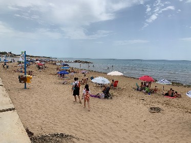 https://www.ragusanews.com/immagini_articoli/06-06-2021/ragusa-anche-se-non-ci-credete-e-gia-estate-280.jpg