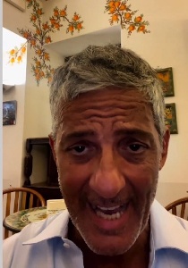 https://www.ragusanews.com/immagini_articoli/06-07-2023/granita-siciliana-quanti-gusti-esistono-la-risposta-di-fiorello-300.jpg
