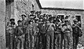 https://www.ragusanews.com/immagini_articoli/07-04-2025/fornace-pisciotto-quel-bagno-di-ferragosto-fece-partire-il-forno-hoffmann-100.jpg