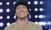 https://www.ragusanews.com/immagini_articoli/07-04-2025/sangiovanni-la-depressione-l-ex-fidanzata-l-addio-alla-musica-poi-il-ritorno-100.jpg