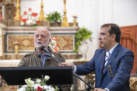 https://www.ragusanews.com/immagini_articoli/07-05-2025/ferdinando-scianna-all-inaugurazione-del-macc-il-museo-d-arte-contemporanea-del-carmine-a-scicli-300.jpg