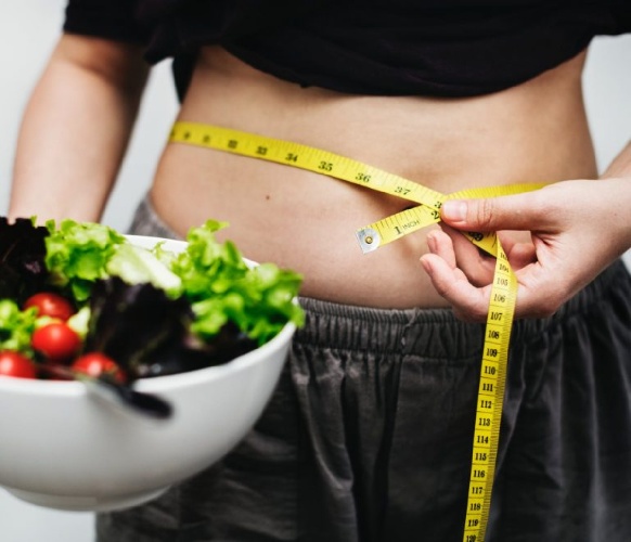 https://www.ragusanews.com/immagini_articoli/07-06-2022/dieta-pancia-piatta-il-menu-per-sgonfiare-l-addome-in-7-giorni-500.jpg