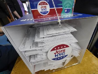 https://www.ragusanews.com/immagini_articoli/07-11-2020/in-america-la-follia-dello-spoglio-che-dura-quattro-giorni-280.jpg
