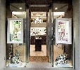 https://www.ragusanews.com/immagini_articoli/07-12-2023/la-titolare-chiude-le-porte-blindate-fallisce-rapina-a-gioielleria-100.jpg