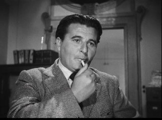 https://www.ragusanews.com/immagini_articoli/08-02-2020/rosario-assenza-un-modicano-sceicco-bianco-con-sordi-e-fellini-240.jpg