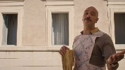 https://www.ragusanews.com/immagini_articoli/08-03-2025/il-nuovo-video-di-checco-zalone-l-ultimo-giorno-di-patriarcato-100.jpg
