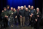 https://www.ragusanews.com/immagini_articoli/08-04-2025/a-catania-e-palermo-il-pianista-thollem-mcdonas-e-la-sicilian-improvisers-orchestra-100.jpg