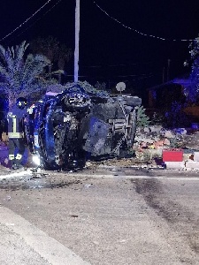 https://www.ragusanews.com/immagini_articoli/08-07-2024/1720449648-sampieri-la-rampa-il-passaggio-a-livello-e-il-muro-2-300.jpg