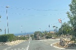 https://www.ragusanews.com/immagini_articoli/08-07-2024/sampieri-la-rampa-il-passaggio-a-livello-e-il-muro-100.jpg