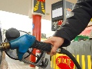 https://www.ragusanews.com/immagini_articoli/08-09-2024/distributore-di-benzina-eroga-carburante-gratis-decine-i-ladri-100.jpg