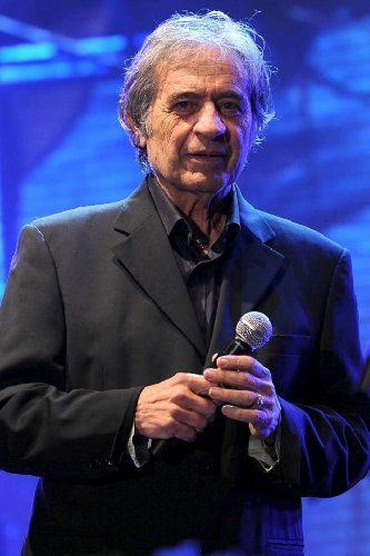 https://www.ragusanews.com/immagini_articoli/08-11-2019/morto-fred-bongusto-500.jpg