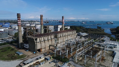 https://www.ragusanews.com/immagini_articoli/08-11-2021/augusta-la-vecchia-centrale-a-carbone-diventa-un-impianto-fotovoltaico-280.jpg