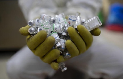 https://www.ragusanews.com/immagini_articoli/08-12-2021/omicron-neutralizzata-da-3-dosi-di-vaccino-pfizer-280.jpg
