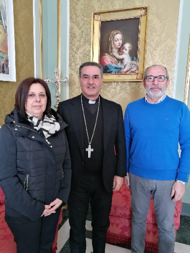 https://www.ragusanews.com/immagini_articoli/09-02-2019/vittorio-rina-schinina-presidenti-consulta-aggregazioni-laicali-500.jpg