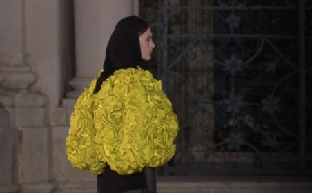 https://www.ragusanews.com/immagini_articoli/09-07-2022/1657391981-dolce-gabbana-a-siracusa-il-nostro-omaggio-al-sacro-e-alla-sicilia-3-280.jpg