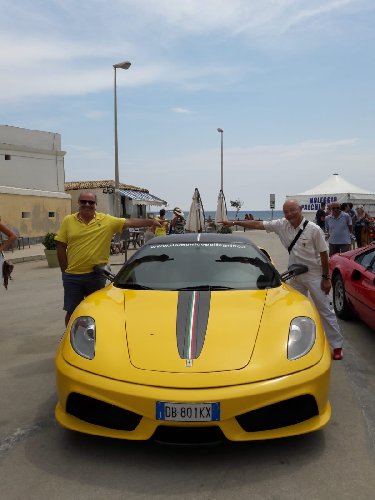 https://www.ragusanews.com/immagini_articoli/09-08-2018/ferrari-sogno-portopalo-donnalucata-500.jpg