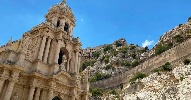https://www.ragusanews.com/immagini_articoli/10-02-2024/san-valentino-il-sole-24-ore-suggerisce-scicli-albergo-diffuso-100.jpg