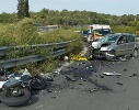 https://www.ragusanews.com/immagini_articoli/10-06-2024/incidente-mortale-alle-porte-di-siracusa-muore-51enne-di-belvedere-100.jpg