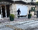 https://www.ragusanews.com/immagini_articoli/11-02-2025/con-auto-sfondano-vetrina-gioielleria-a-comiso-arrestati-dopo-inseguimento-a-pozzallo-100.jpg