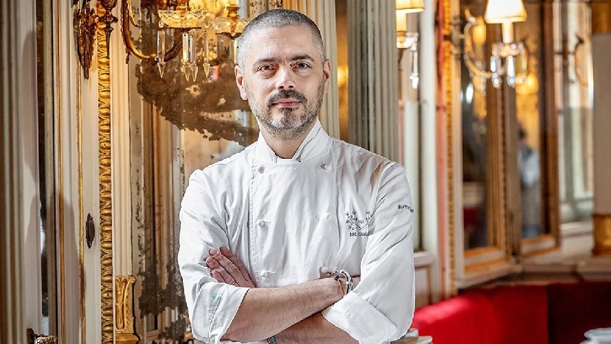 https://www.ragusanews.com/immagini_articoli/11-02-2025/stella-michelin-baronetto-lascia-il-ristorante-stellato-e-annuncia-apro-una-bottega-500.jpg