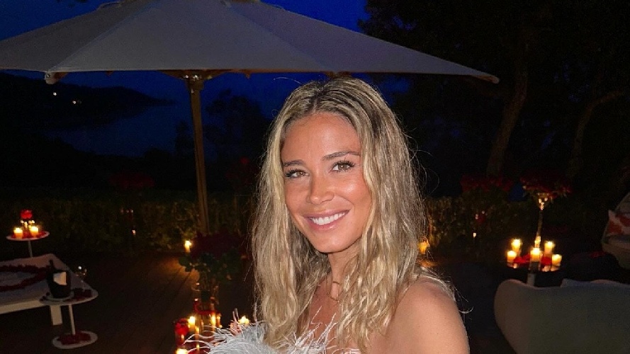https://www.ragusanews.com/immagini_articoli/11-03-2024/diletta-leotta-si-sposa-a-taormina-500.jpg