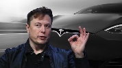 https://www.ragusanews.com/immagini_articoli/11-03-2025/tesla-tracollo-di-borsa-quanto-ha-perso-musk-con-trump-alla-presidenza-100.jpg