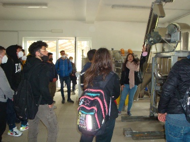 https://www.ragusanews.com/immagini_articoli/11-04-2022/1649661121-albacara-bio-un-azienda-agricola-multifunzionale-2-280.jpg