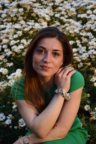 https://www.ragusanews.com/immagini_articoli/11-07-2023/trovata-morta-noemi-fiore-si-e-tolta-la-vita-500.jpg