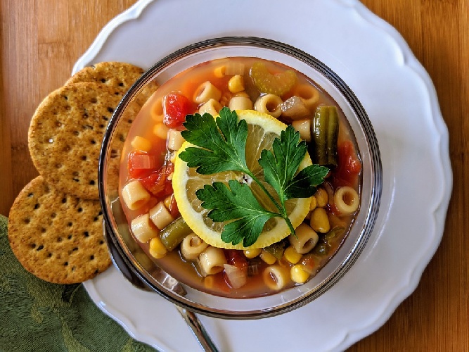 https://www.ragusanews.com/immagini_articoli/11-11-2021/dieta-del-minestrone-brucia-grassi-la-ricetta-500.jpg