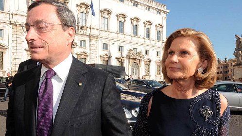 https://www.ragusanews.com/immagini_articoli/12-02-2021/mario-draghi-alle-19-al-quirinale-280.jpg