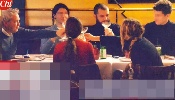 https://www.ragusanews.com/immagini_articoli/12-02-2024/enrico-mentana-diventera-nonno-100.jpg
