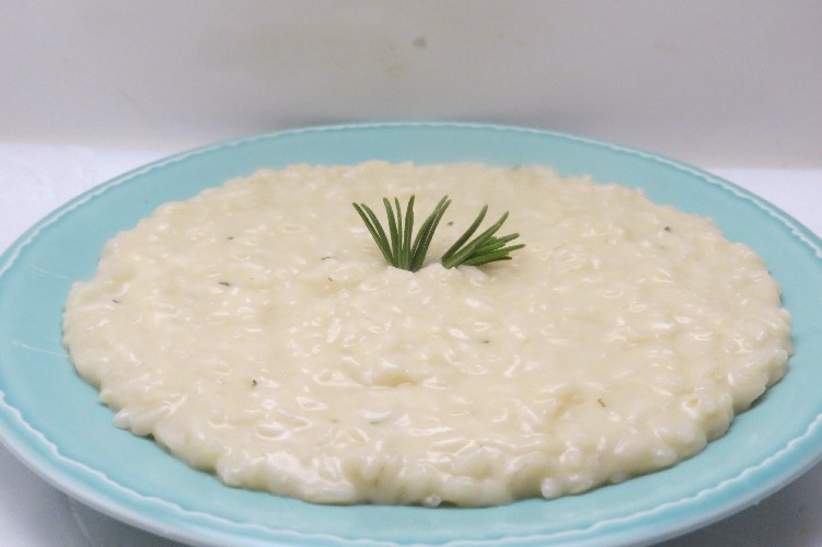 https://www.ragusanews.com/immagini_articoli/12-05-2020/come-funziona-la-dieta-del-riso-per-dimagrire-velocemente-500.jpg