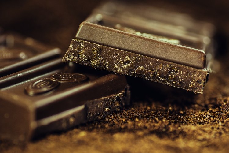 https://www.ragusanews.com/immagini_articoli/12-10-2019/dieta-buonumore-gli-alimenti-che-ci-fanno-tornare-il-sorriso-500.jpg