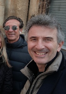 https://www.ragusanews.com/immagini_articoli/13-03-2025/ficarra-e-picone-girano-nuova-serie-netflix-tra-siracusa-e-noto-al-via-i-casting-per-le-comparse-300.jpg